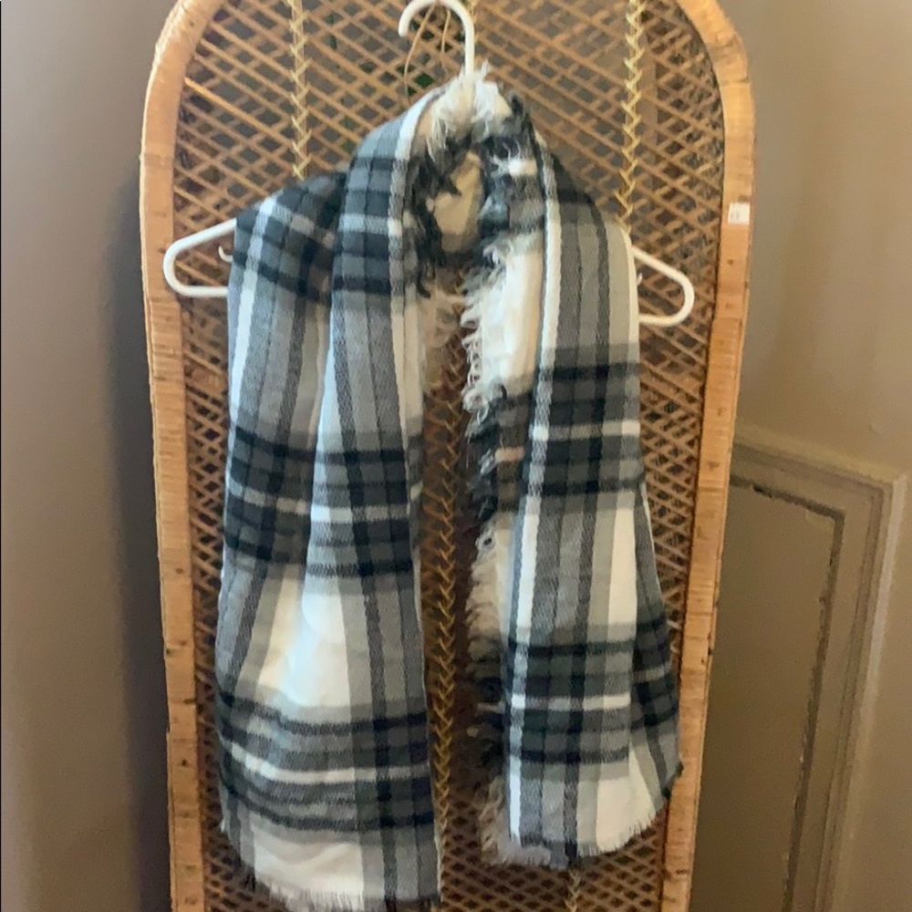 Oversized blanket scarf
